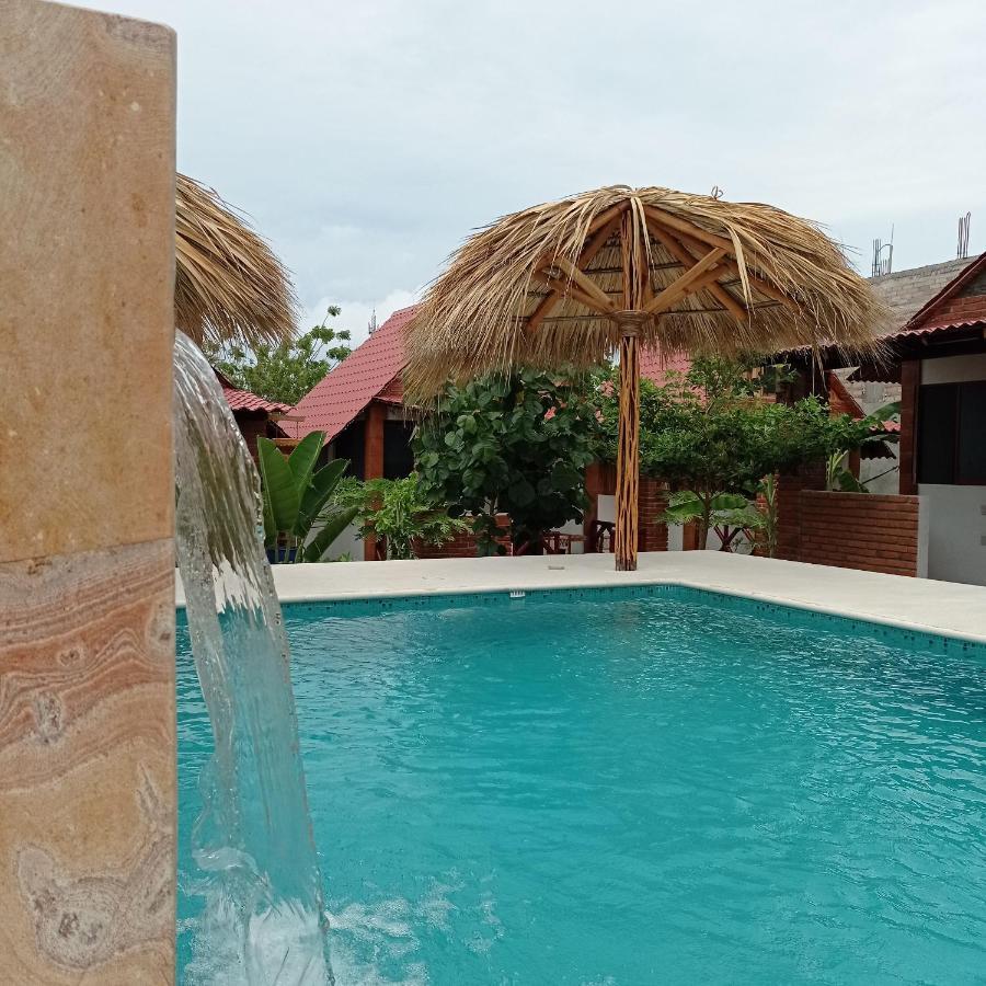 Bungalows Y Cabanas, Las Barracas De La Barra Malucano Luaran gambar