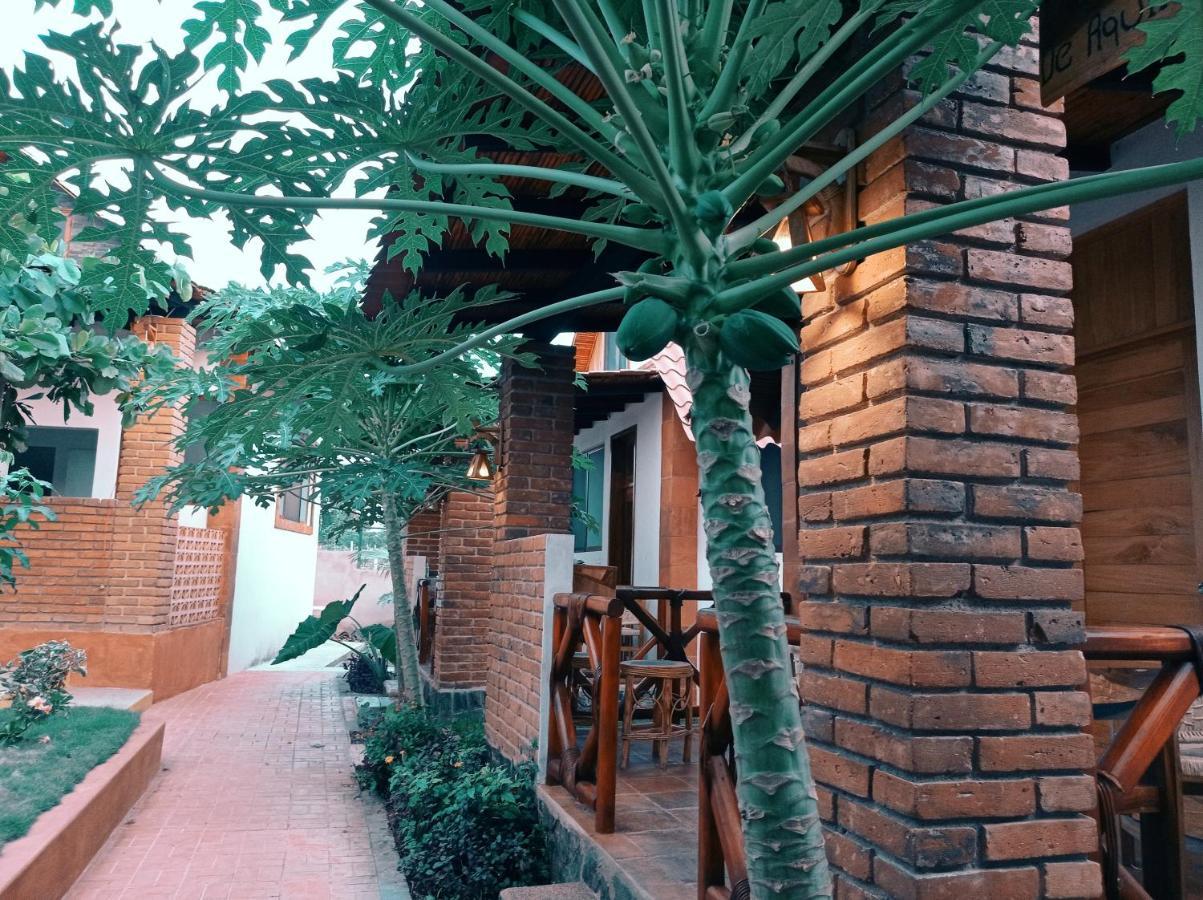 Bungalows Y Cabanas, Las Barracas De La Barra Malucano Luaran gambar
